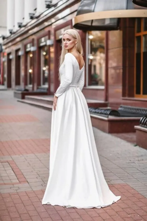 Chic Satin Long Sleeves Bride Dresses with Pockets