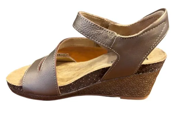 CLEARANCE - Halsa - Giselle