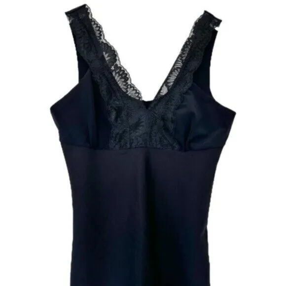 Commando Sexy and Smooth Lace Trim Back Slip V Neck Shapewear Size M