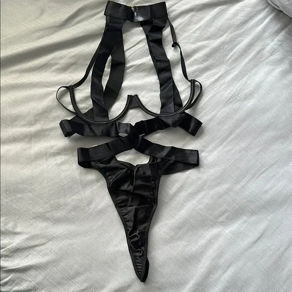 Fantastic Nights Siena Bodysuit Black