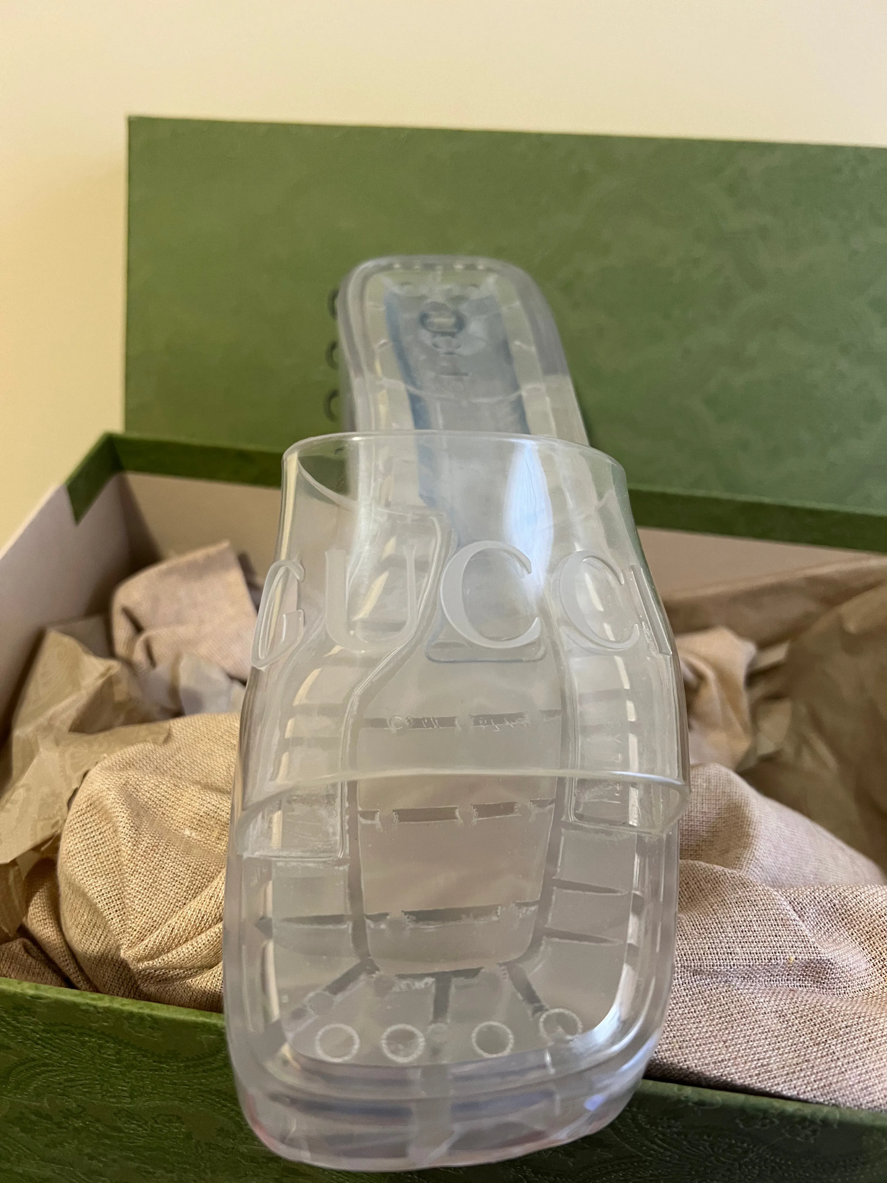 GUCCI LOGO CLEAR SLIDES