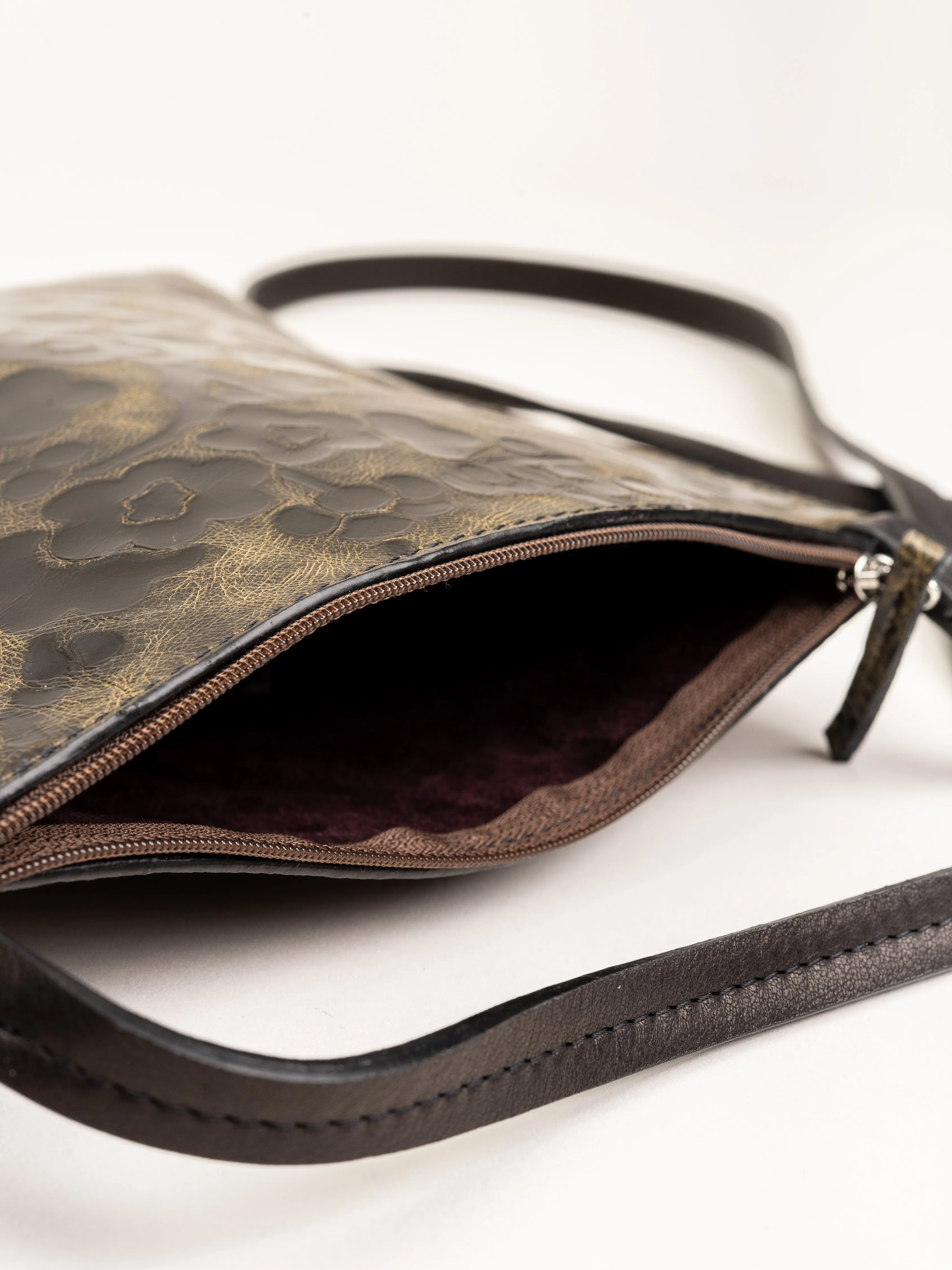 large strappy pouch - hazel blossom