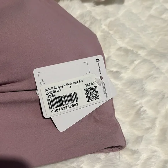 Lululemon Nulu Strappy V-Neck Yoga Bra *Light Support, A/B Cup