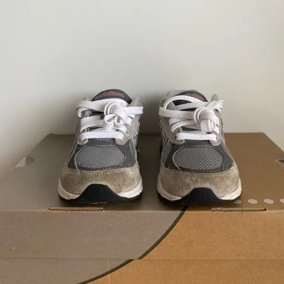 New Balance 990 Grey/White Kids Sneakers- SZ 12 C