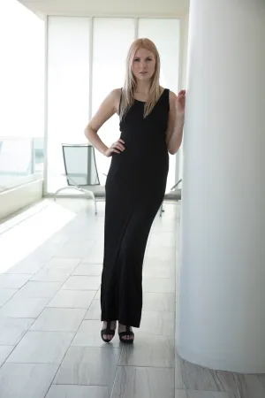 Peek-A-Boo Open Side Maxi Dress