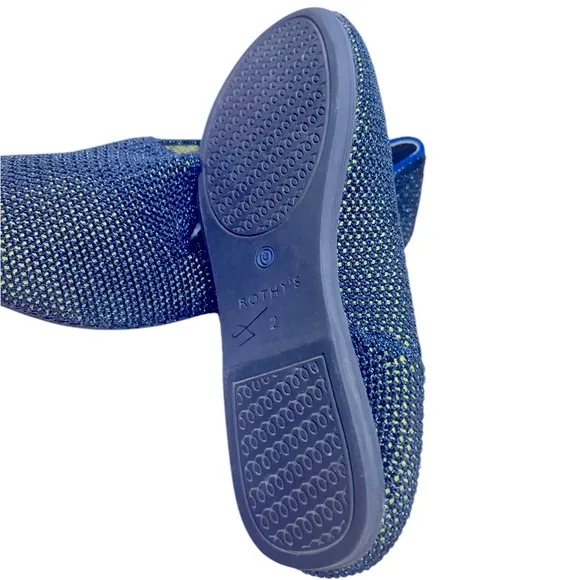 Rothy’s metallic lattice slip on children’s shoe in size 2 NWOB stretch/comfort