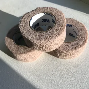 Self stick stretchy toe tape