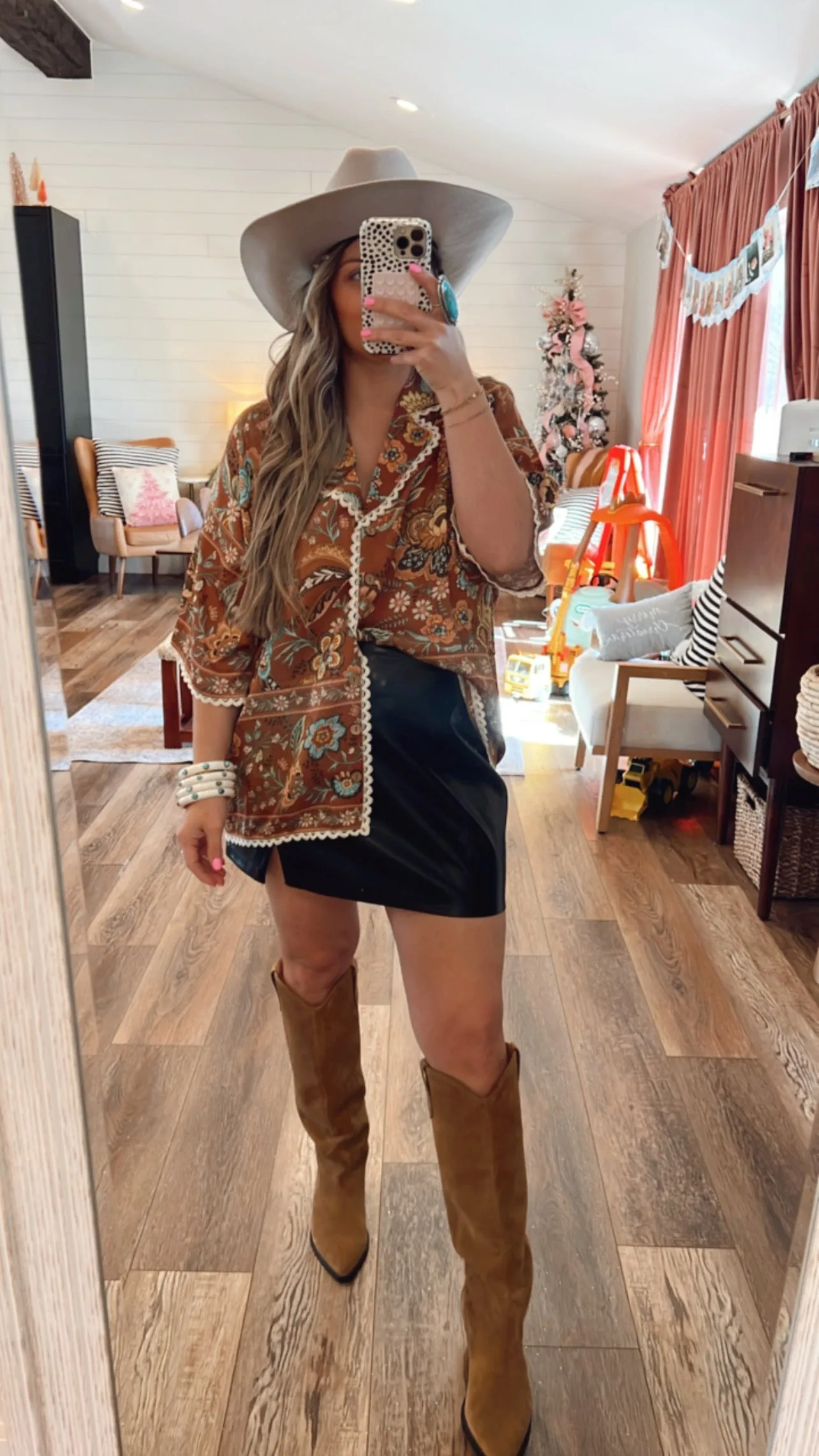 {Spell} Mojave Lily Shirt - Amber