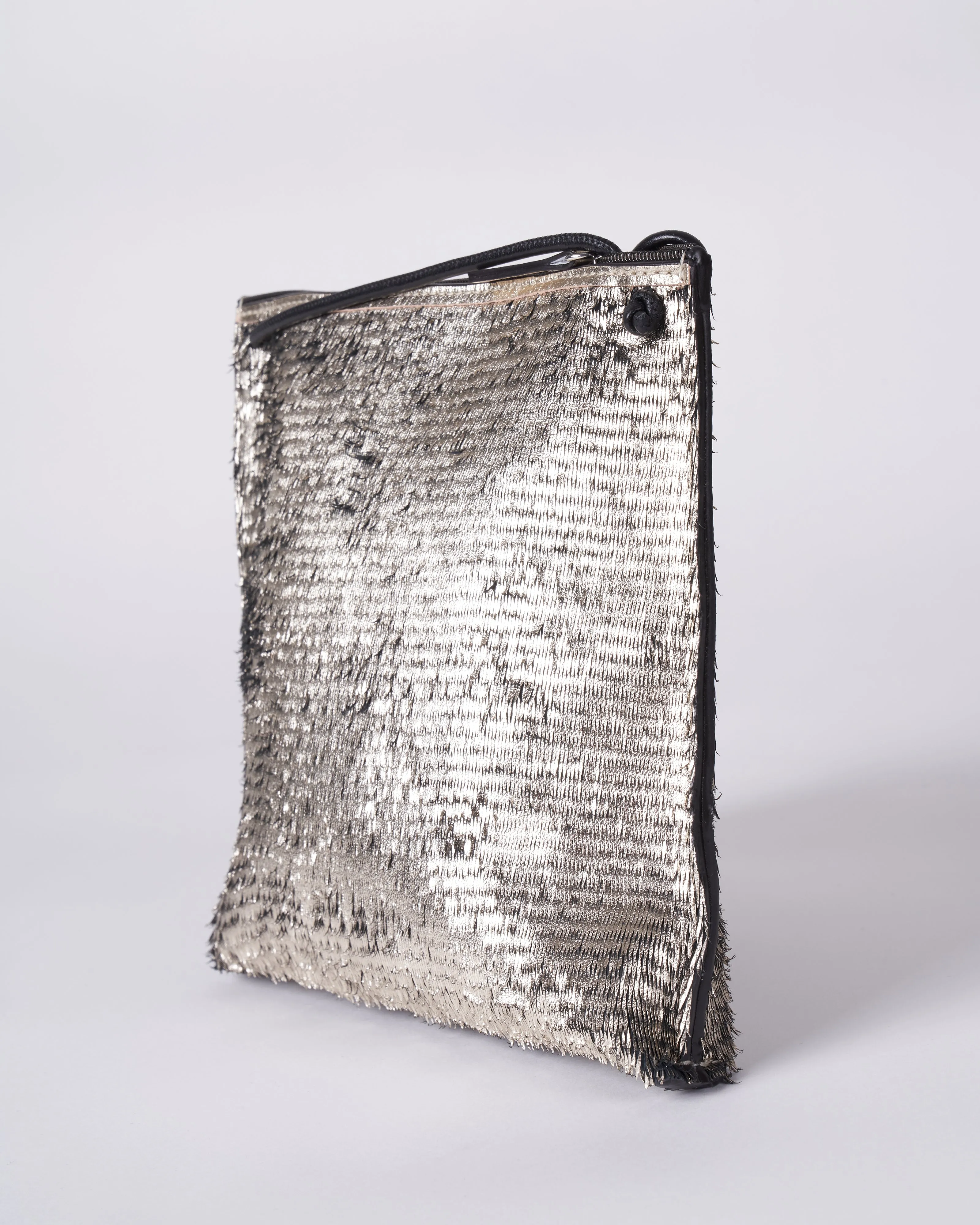 strappy pouch - champagne shag