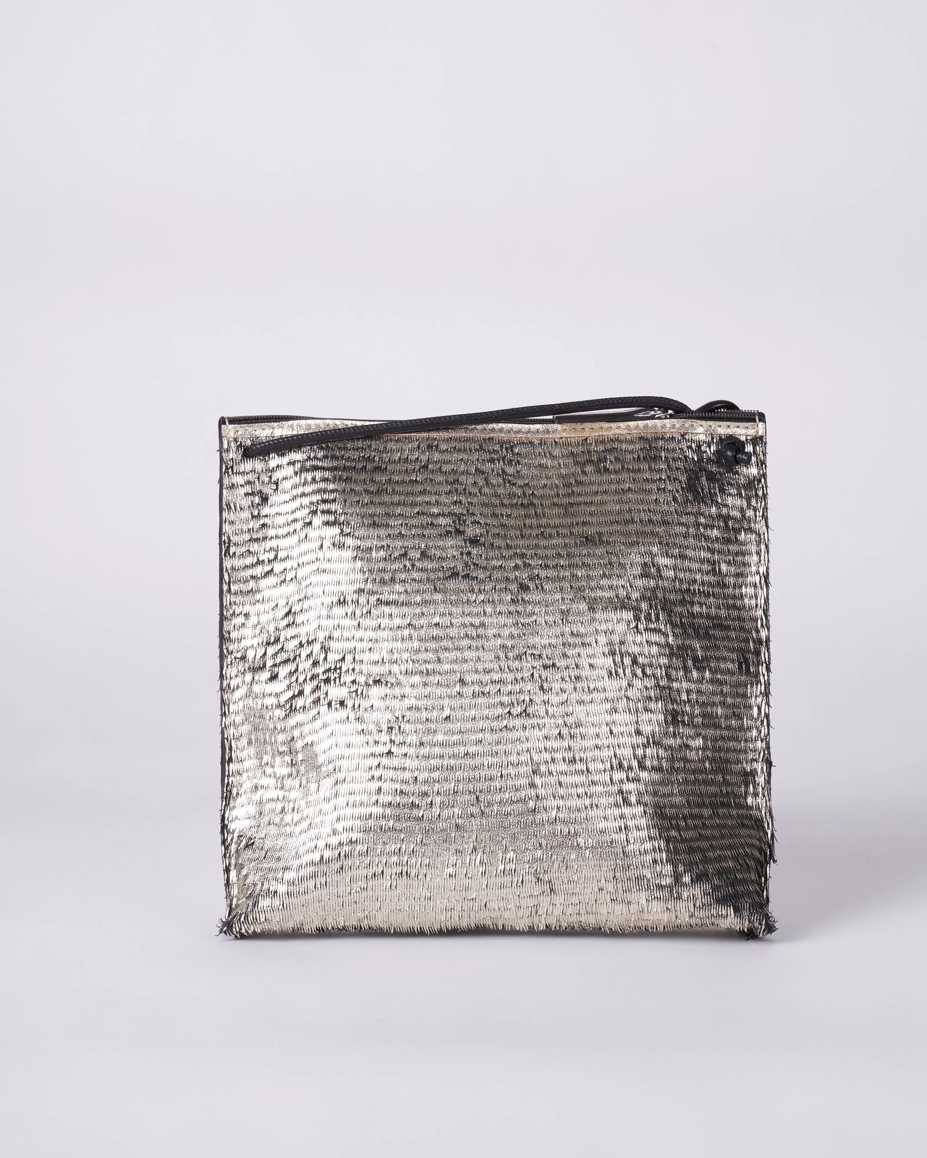 strappy pouch - champagne shag