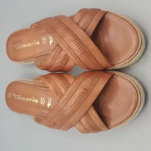 Tamaris Leather Slip Touch it footbed on size 40 or US 9