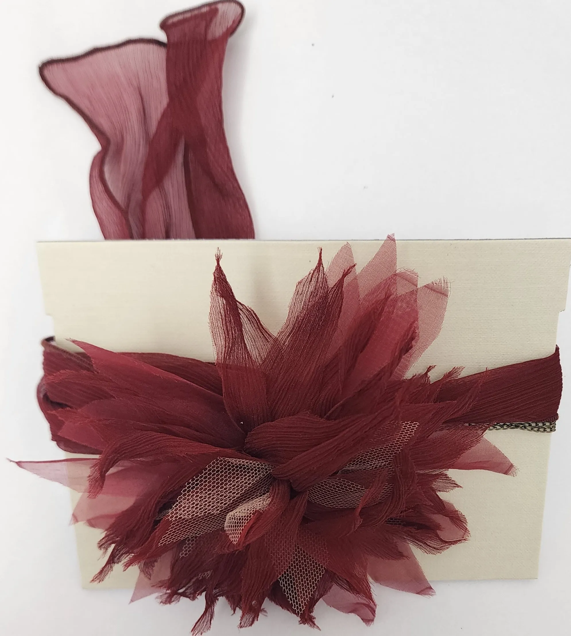 T.ba Flower Necklace