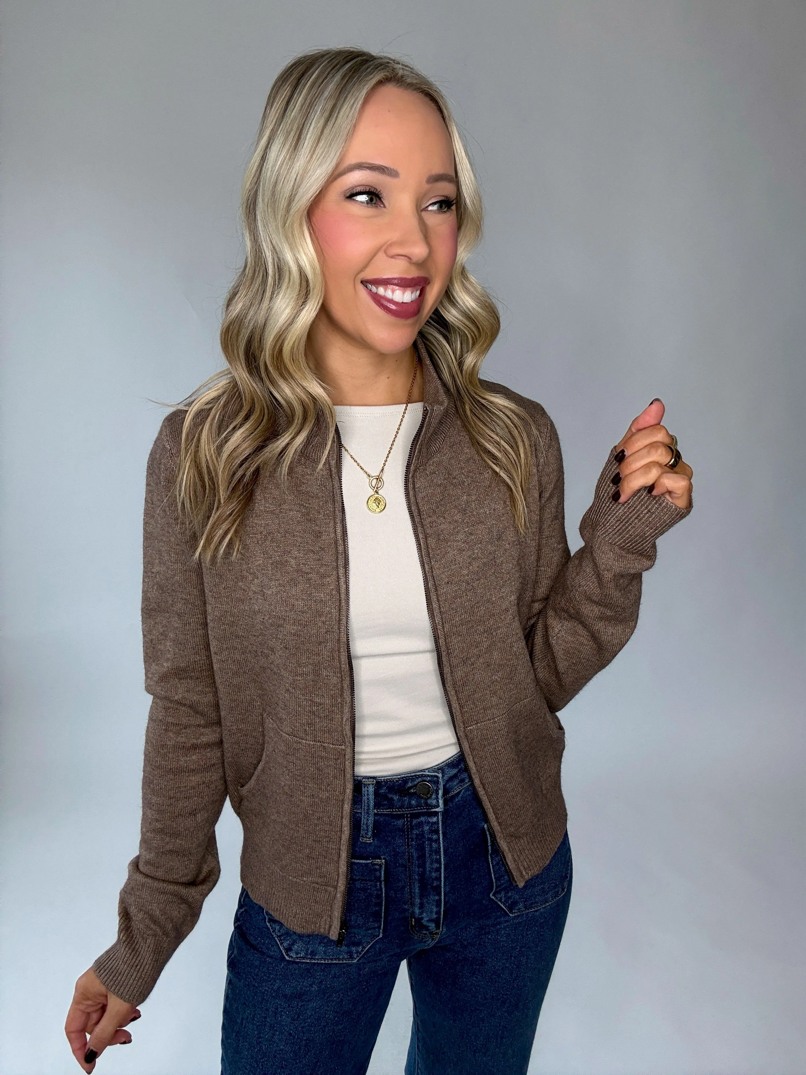The Sidney Top - Beige