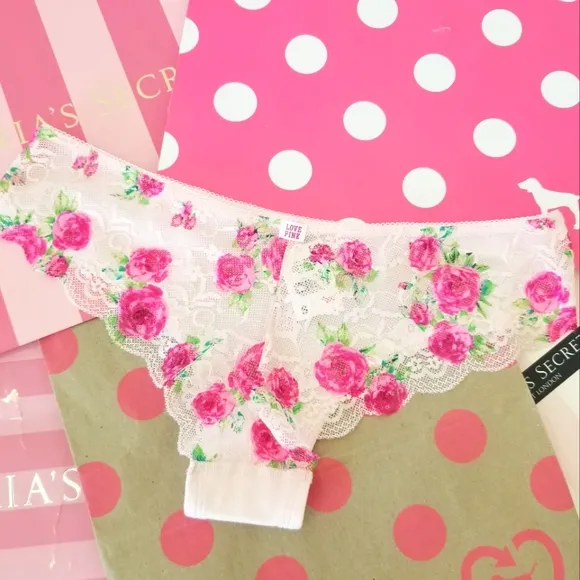 Victoria's Secret PINK Vintage Extra Low Rise Floral Lace Hipster Panty NWT