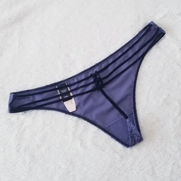Victoria's Secret Vintage Lace Itsy Mini V-String Thong Panty NWT Strappy